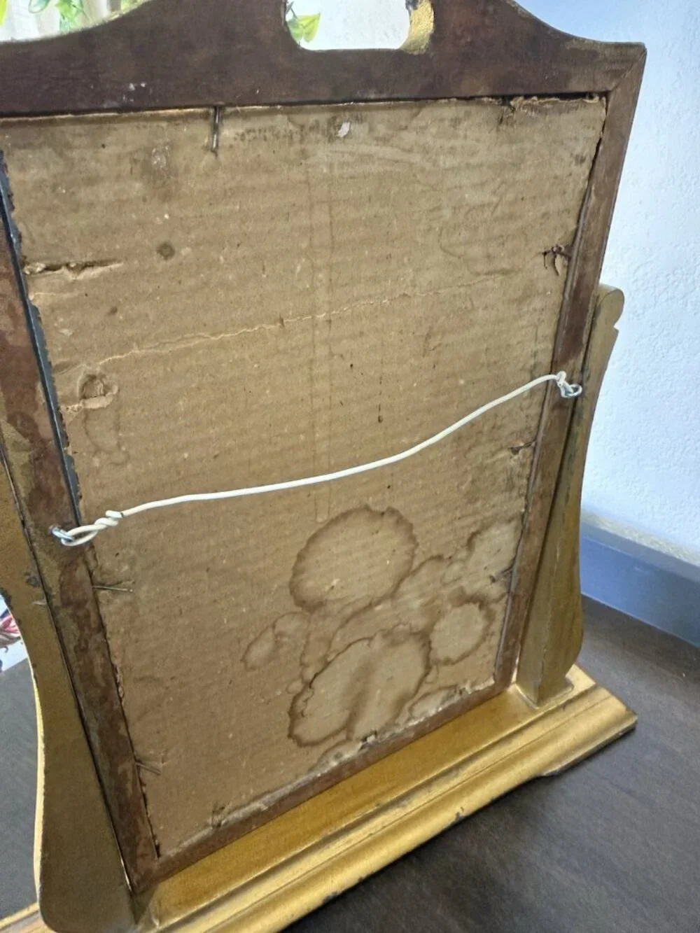 Antqiue 1920's Wood Tabletop Portrait Frame Easel Stand 6.75 x 10.75 opening